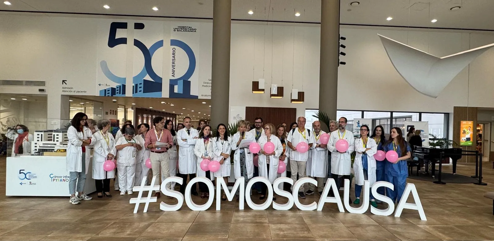El Hospital de Salamanca conmemora el Día Mundial contra el Cáncer de Mama