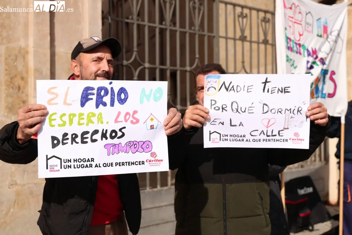 Cáritas Salamanca presenta la campaña Nadie sin Hogar 2026 y una exposición en la Catedral