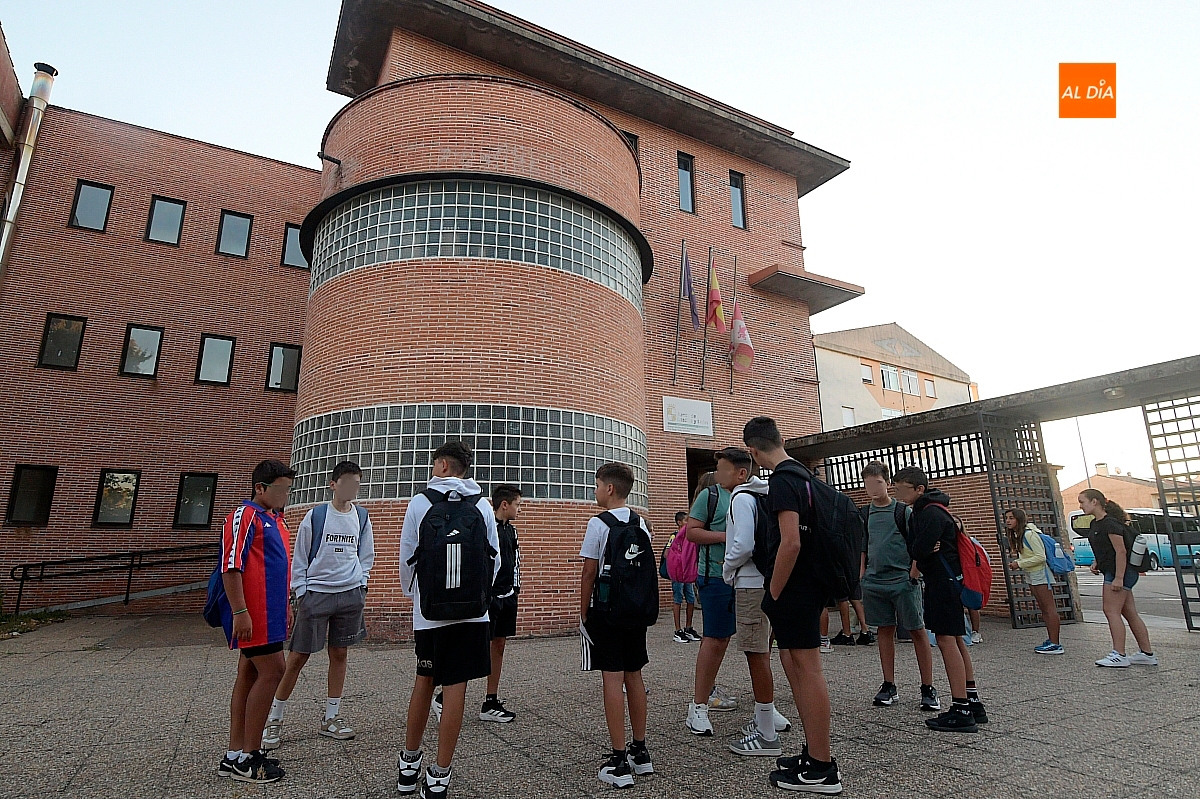 Abierto el plazo de ayudas escolares  para el curso 2026/2027