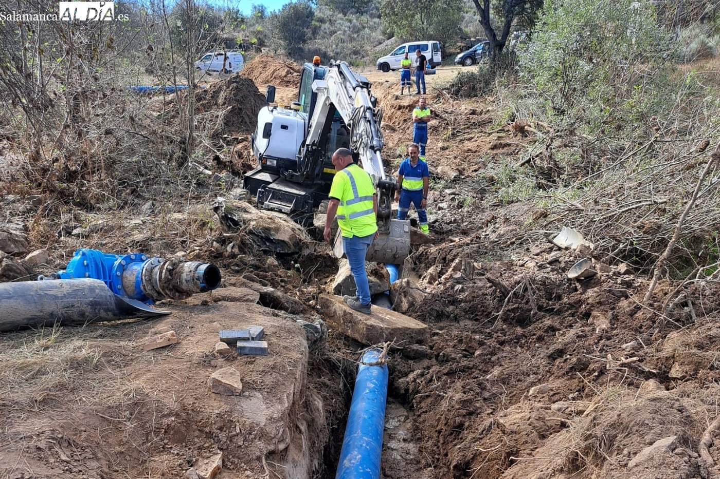 El Abadengo recupera la normalidad tras repararse la avería en la red de abastecimiento de agua