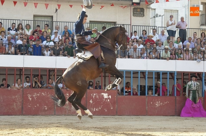 Sebastián Fernández en un momento de conexión con el tendido/ Foto: Adrián M. Pastor