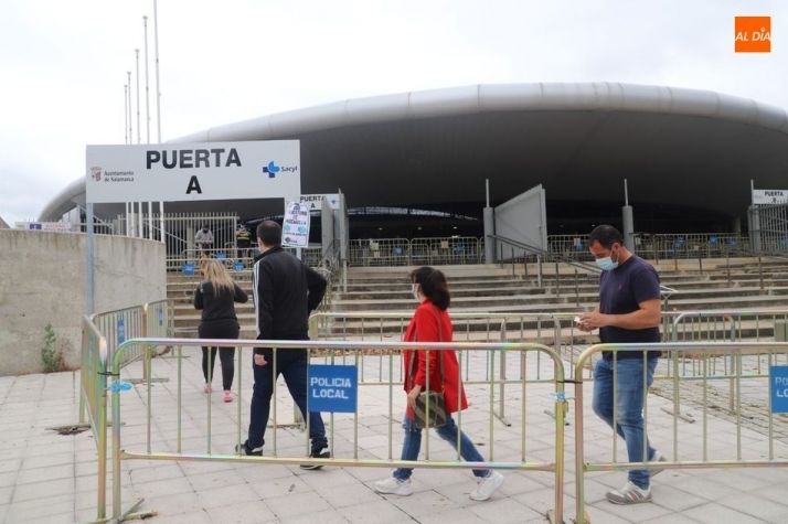 Vacunaciones en el pabellón Multiusos de Salamanca