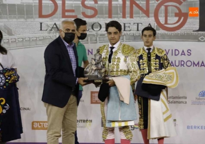 Entrega de premios a los triunfadores del Certamen Destino La Glorieta. Fotos: Miguel Hernández