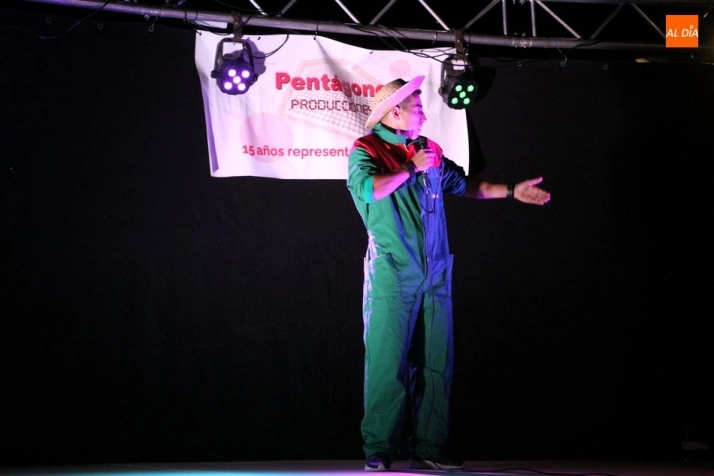Foto 10 - Arrancan las fiestas de Guadramiro con el humor de Alberto Cabrillas  