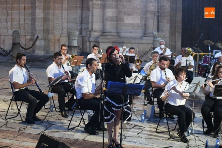 Foto 8 - La Banda Municipal de M&uacute;sica engrandece el d&iacute;a principal de homenaje a Herrasti  