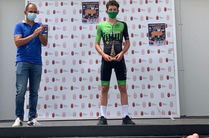 Victoria de etapa de Miguel Domínguez en la Vuelta Ciclista a Guijuelo