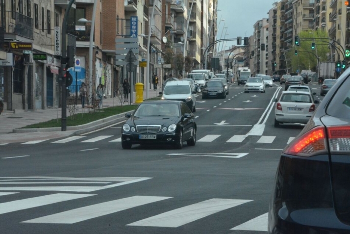 Vehículos circulando por la ciudad de Salamanca