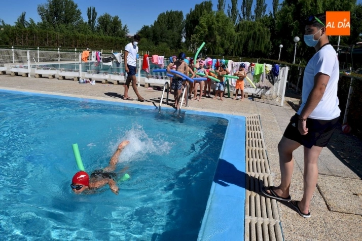 Foto 5 - Arrancan los cursos de nataci&oacute;n en las piscinas municipales de Alba de Tormes con todas las plazas ...