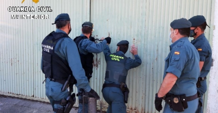 Registro de la nave de Villoruela, punto de tratamiento del tabaco ilegal