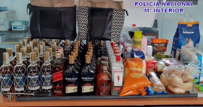 Objetos recuperados tras los robos. Fotos de la POLICÍA NACIONAL