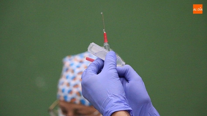 Jornada intensa de vacunación con dos grupos de edad, de 35 a 39 años, y 2ª dosis para los de 66 a 69 años