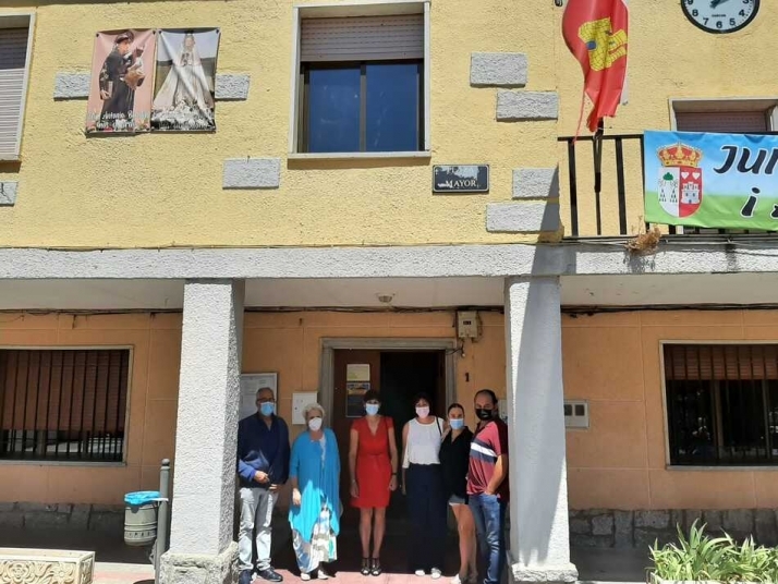 Visita de la subdelegada del Gobierno a Topas