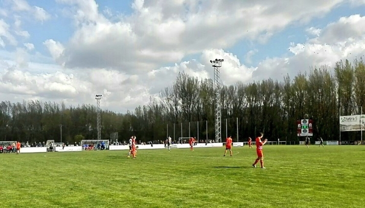 Unionistas no da opción al Burgos Promesas, rubrica el play-off y tiene el campeonato a tiro de...