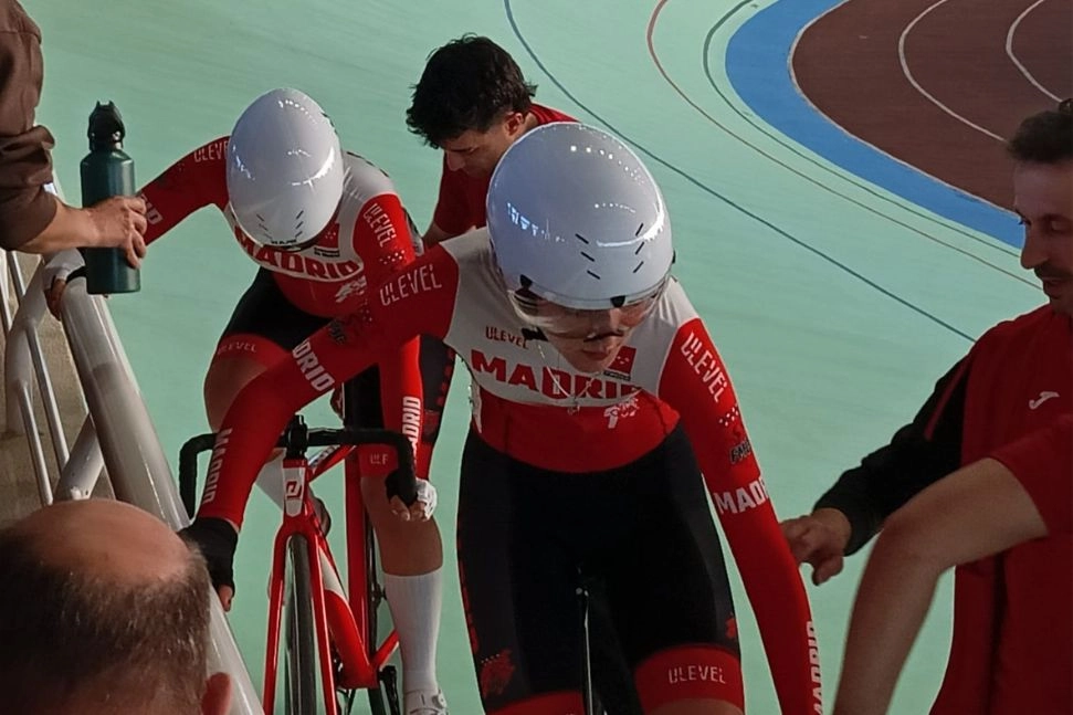 Irati Pablo y Zayra Varea, del HyD Salamanca, logran tres medallas en el Campeonato de España de Pista