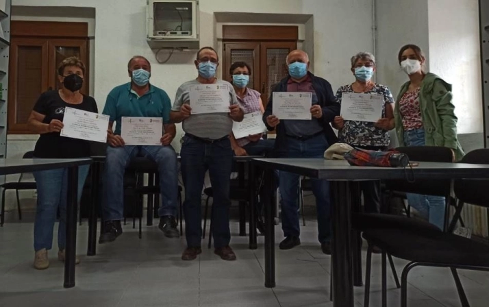 Foto 2 - Clausurados los cursos de alfabetizaci&oacute;n digital de Pe&ntilde;aparda y Aldehuela de Yeltes  