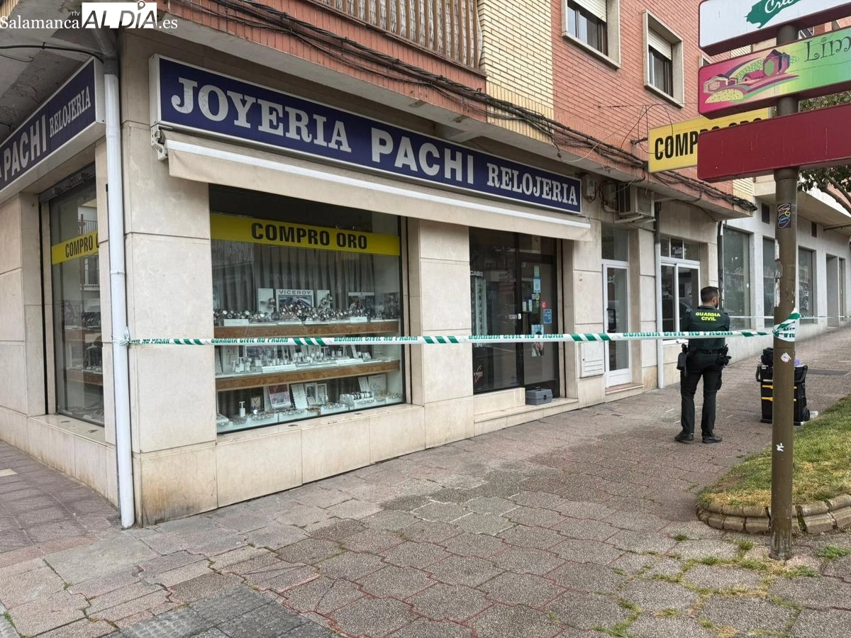 Joyería de Santa Marta en la que ha tenido lugar el atraco. Foto Vanesa Martins