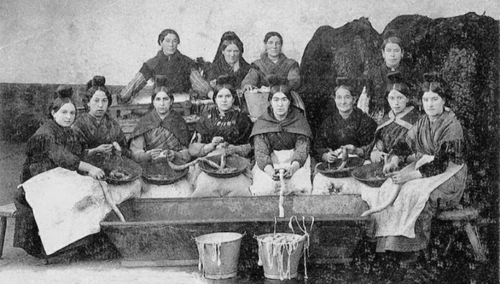 Atar los perros con longaniza, la popular frase cuyo origen está en Candelario