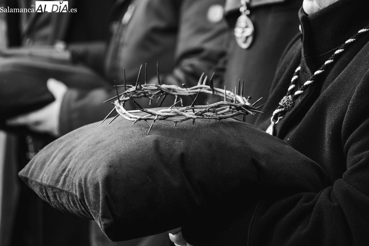 La Semana Santa de Salamanca, en blanco y negro | Fotos: David Sañudo