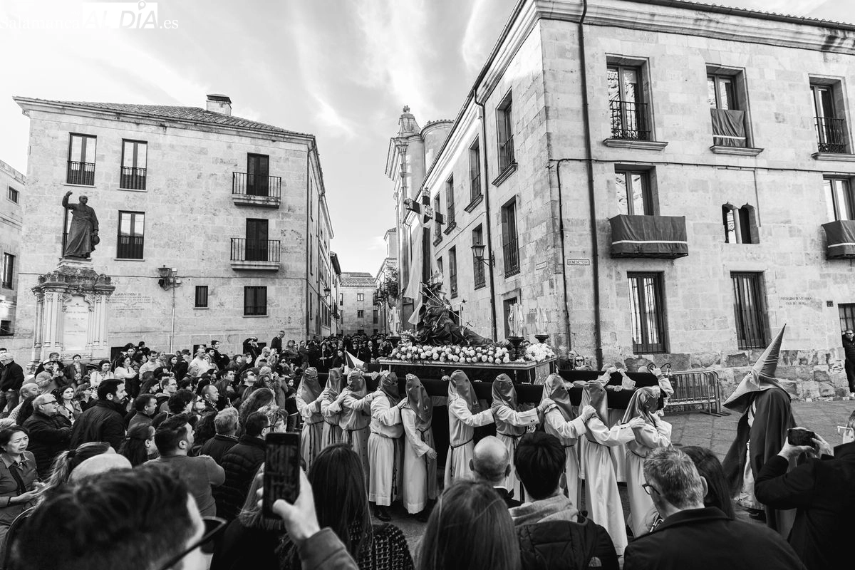 La Semana Santa de Salamanca, en blanco y negro | Fotos: David Sañudo