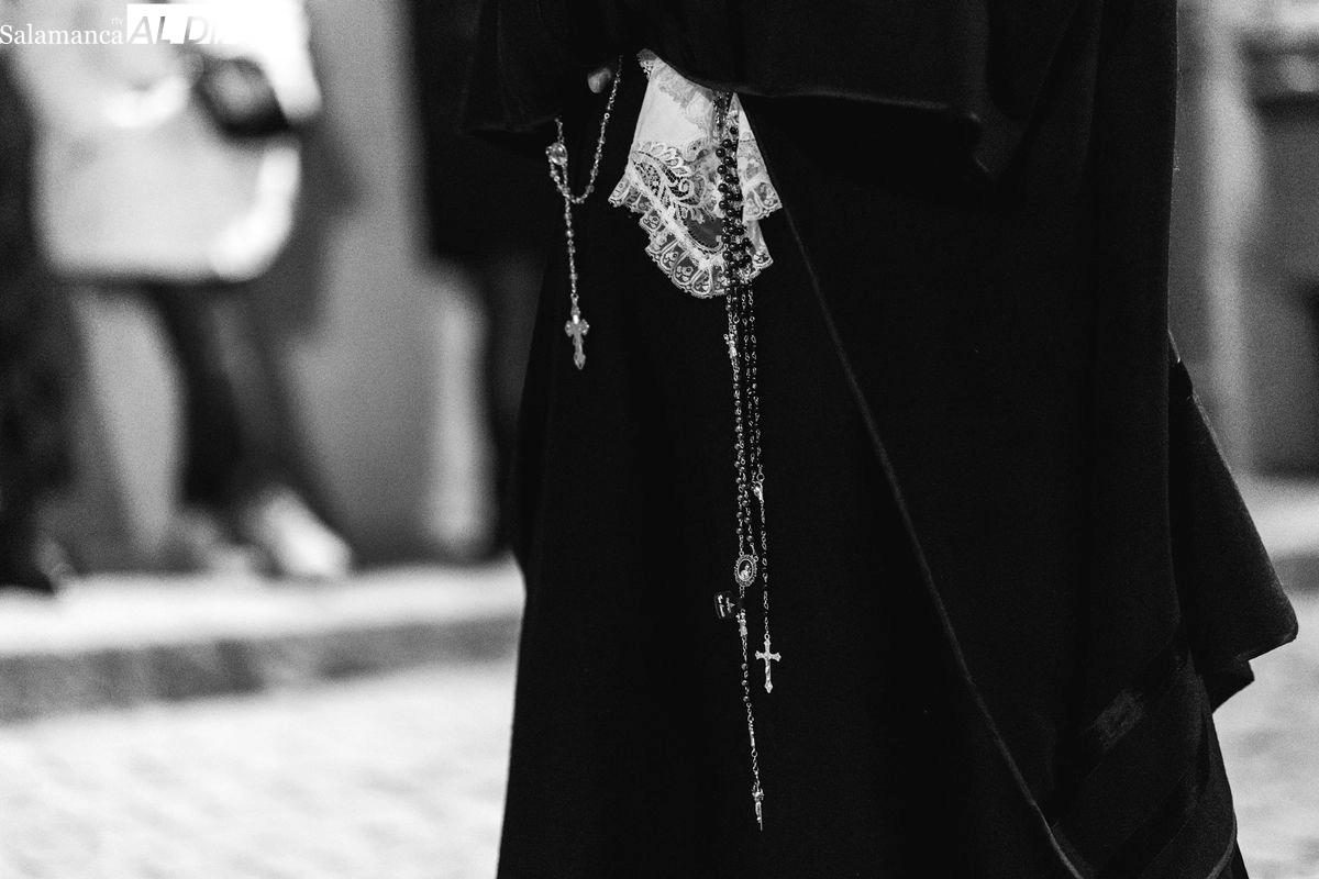 La Semana Santa de Salamanca, en blanco y negro | Fotos: David Sañudo