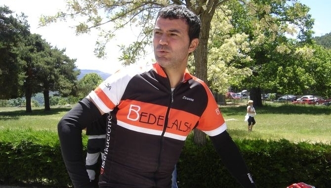 Santi Blanco, expulsado de la Itzulia por caída de Landa