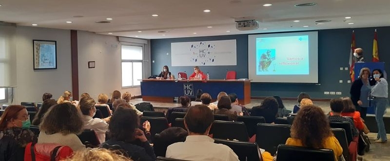 Profesionales sanitarios se forman en la atención de los derechos a la autonomía del paciente al final de su vida 