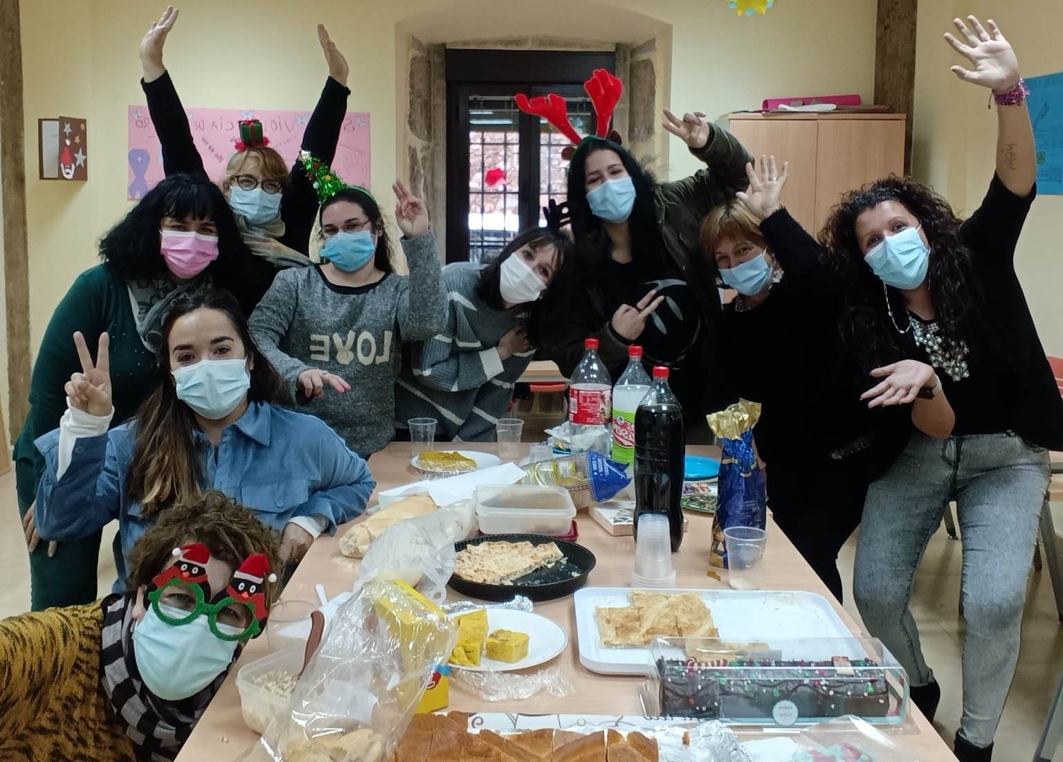 ‘Residencias en Alto Águeda’ celebra la llegada de la Navidad jugando al amigo invisible