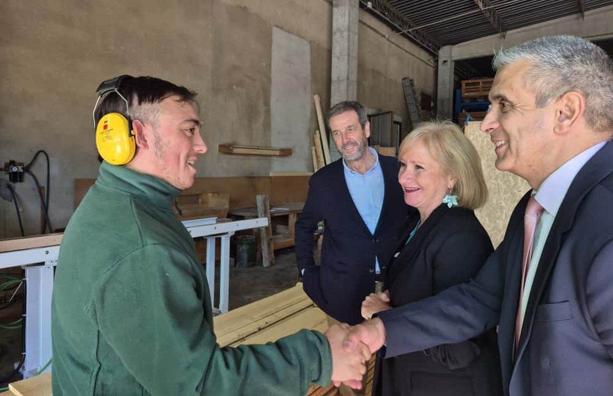 Más seguridad para miles de trabajadores: la Junta financia la retirada de 400.000 m² de amianto en la Comunidad