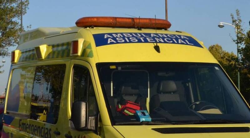 Trasladado al hospital un motorista tras sufrir un accidente en Villar de Peralonso 