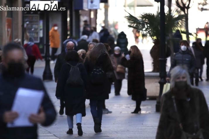 La sexta ola sigue tiñendo de rojo la incidencia de 8 de cada diez municipios de la provincia 
