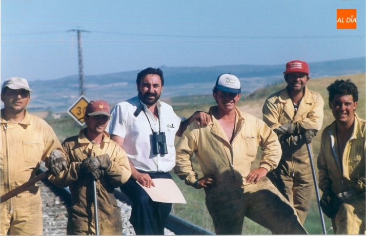 Junta a la cuadrilla de V&iacute;as y Obras cerca de la estaci&oacute;n de Hinojosa de Duero.