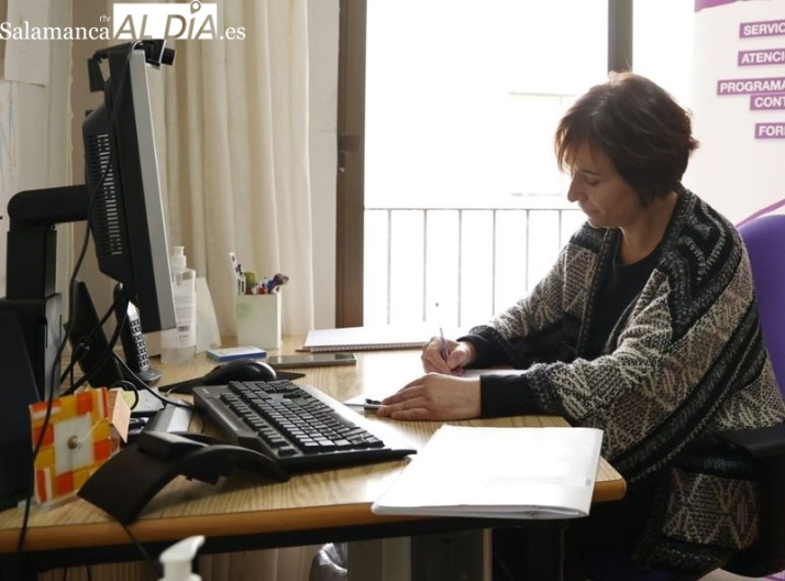 Helena Hermo: "Tenemos que trabajar entre todos para que el respeto por las mujeres est&eacute; presente" | Imagen 1