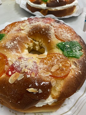 Pasteler&iacute;a Etreros hace entrega de los 500 euros del Rosc&oacute;n de Reyes | Imagen 2