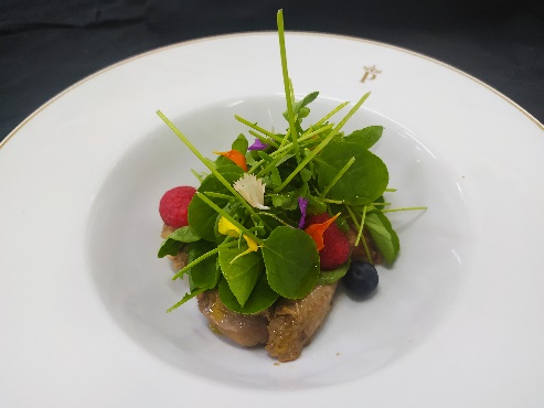 Nueva cena prehist&oacute;rica en el Parador de Ciudad Rodrigo recreando la dieta humana de hace 20.000 a&ntilde;os | Imagen 2