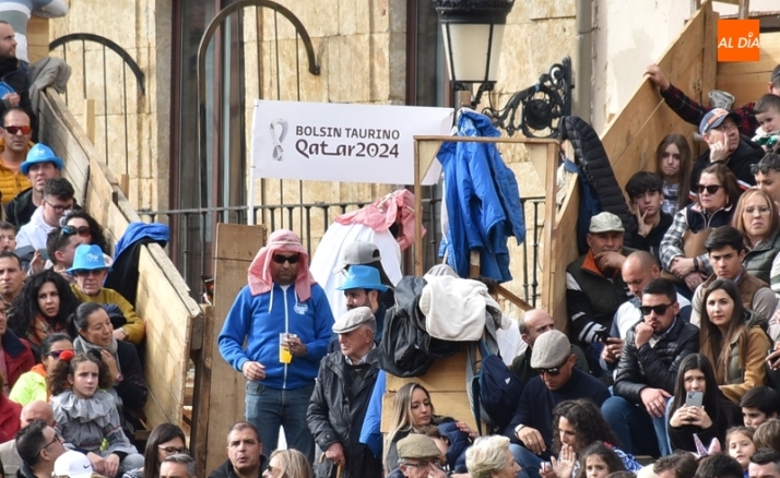 Las &uacute;ltimas miradas y sonidos del Carnaval del Toro 2023 | Imagen 38