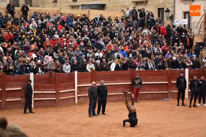 Las &uacute;ltimas miradas y sonidos del Carnaval del Toro 2023 | Imagen 43