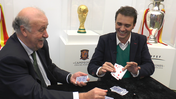 La historia de Fernando Garc&iacute;a, el mago salmantino que encontr&oacute; su destino en una casualidad | Imagen 1