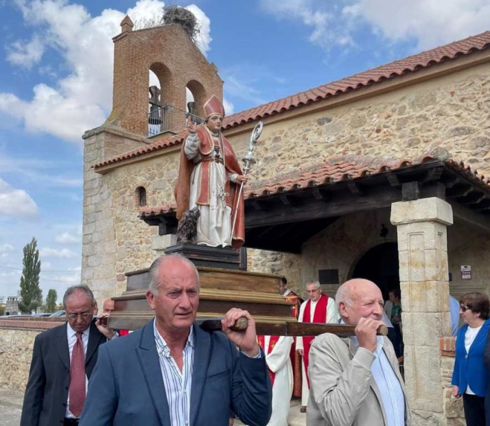 Boadilla procesiona a San Genaro dentro de sus fiestas patronales | Imagen 1