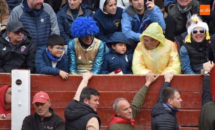 Las &uacute;ltimas miradas, sonidos y curiosidades del Carnaval del Toro 2024 | Imagen 50