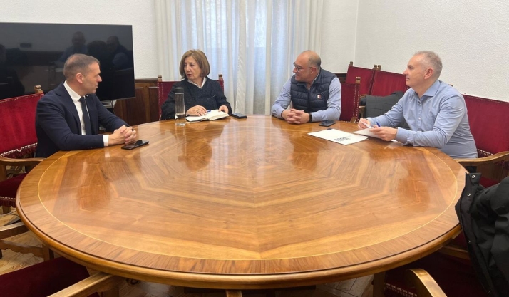 Preocupaci&oacute;n entre los profesionales de Salamanca por el auge de talleres ilegales en la provincia | Imagen 1