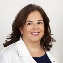 Dra. Raquel Medina: Oftalm&oacute;logo en Salamanca y Cl&iacute;nica Oftalmol&oacute;gica de referencia en la ciudad | Imagen 1