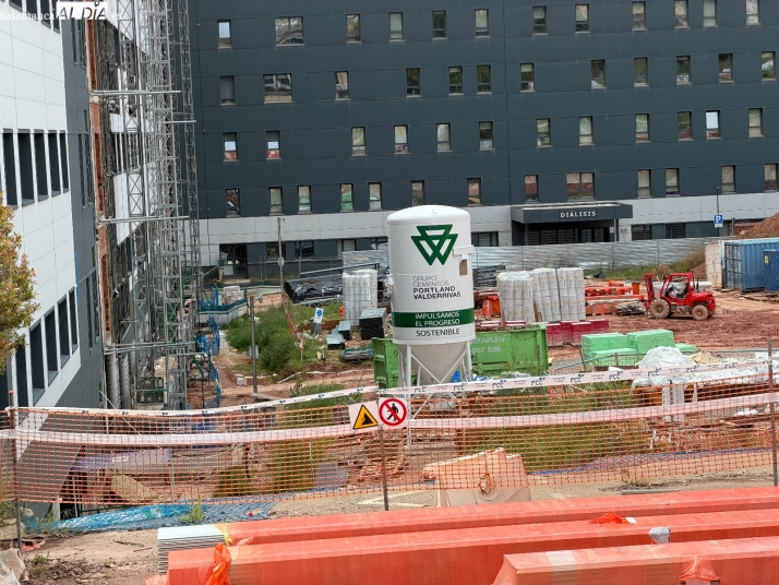 V&Iacute;DEO Y FOTOS | Cuenta atr&aacute;s para el nuevo edificio de consultas del Hospital de Salamanca: fechas, servicios, plazos&hellip; | Imagen 1