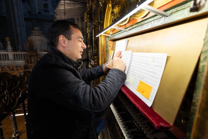 "Es un privilegio que Dios me haya dado cualidades para alabarle a trav&eacute;s de la m&uacute;sica" | Imagen 1