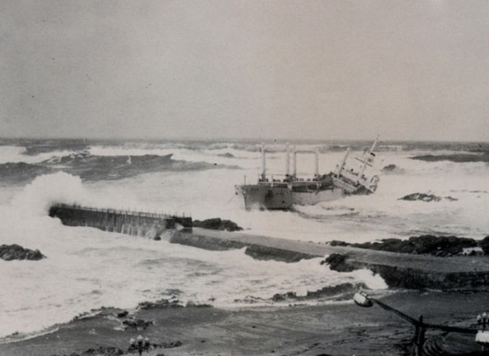 Memorias de un Farero (II): el naufragio que cubri&oacute; de ma&iacute;z las playas de Oporto | Imagen 1
