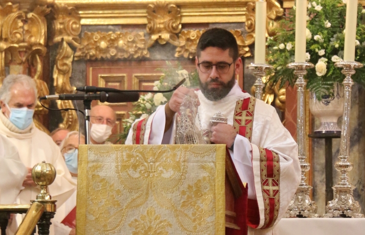 Ciriaco Garc&iacute;a, un solo sacerdote para cinco pueblos: "La gente se alegra de tener un p&aacute;rroco joven" | Imagen 1