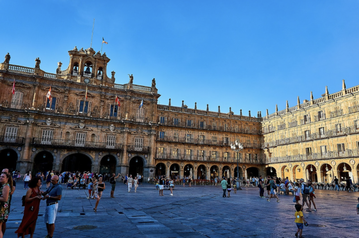 La salida de j&oacute;venes de Salamanca: Madrid es el principal destino | Imagen 2