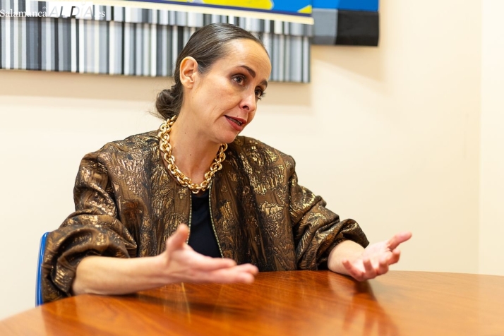 Salamanca, destino ineludible en Navidad porque "lo tiene todo, parece una ciudad de cuento, m&aacute;gica" | Imagen 1