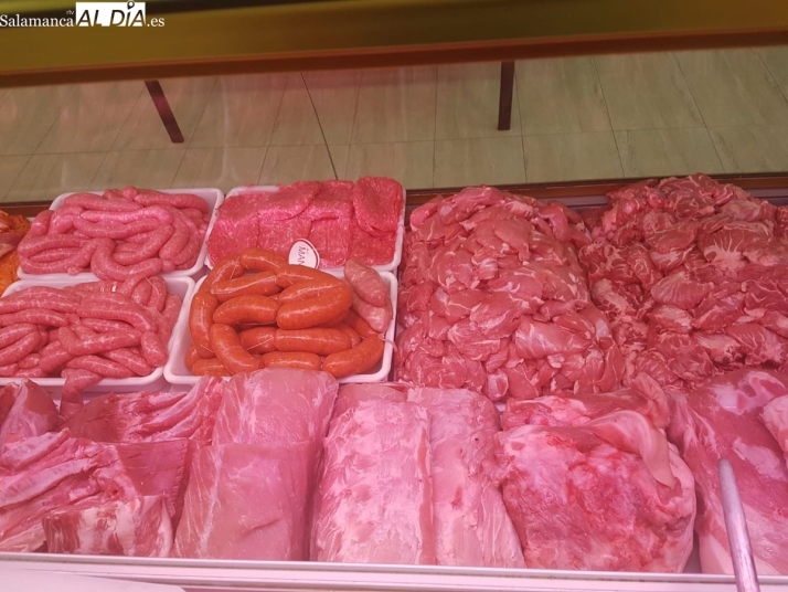 La Navidad se compra aqu&iacute;: AESCARNE reivindica el valor del comercio c&aacute;rnico de proximidad | Imagen 1