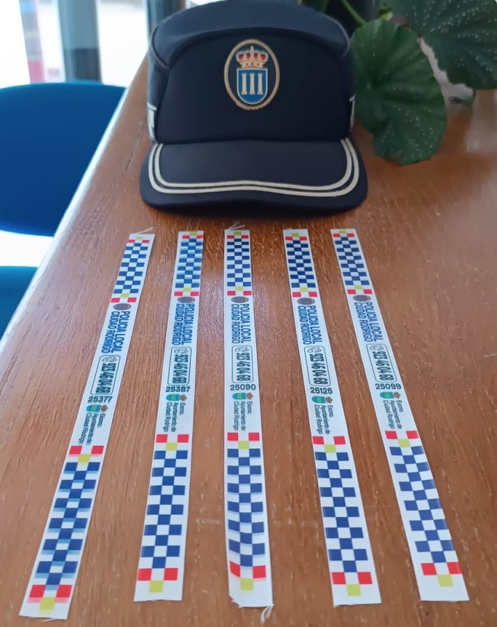 Desde este martes se podr&aacute;n solicitar las pulseras para facilitar la resoluci&oacute;n de extrav&iacute;os en Carnaval | Imagen 1