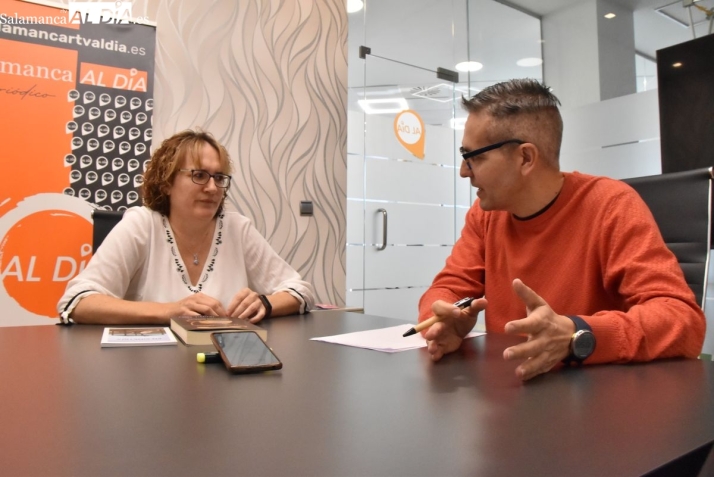 Una auxiliar de paliativos del Hospital de Los Montalvos triunfa como escritora  | Imagen 1